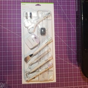Cricut Essential Tool Set